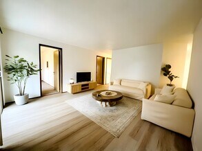 3x2 Updated Flooring 304 floor plan